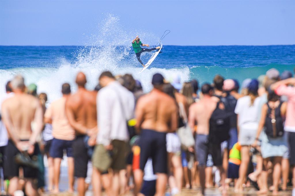 Sean flies the Byrne Flag to Ballito - to kick off his WSL Challenger Series campaign
